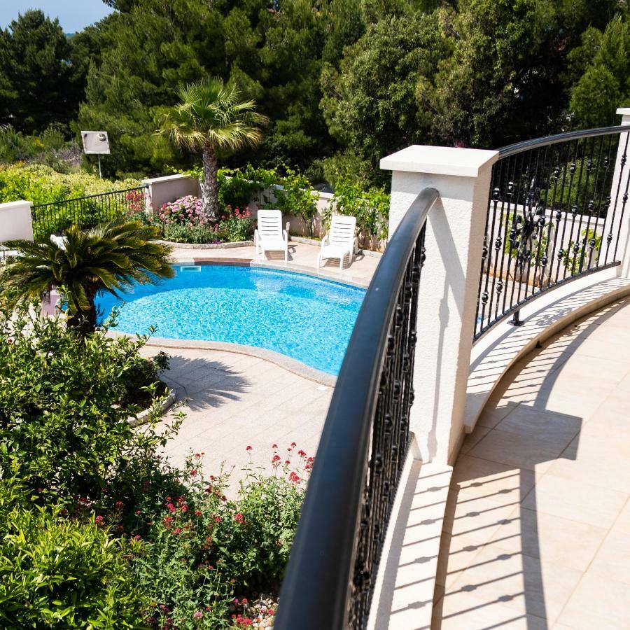 Villa Velebit Примоштен Екстер'єр фото